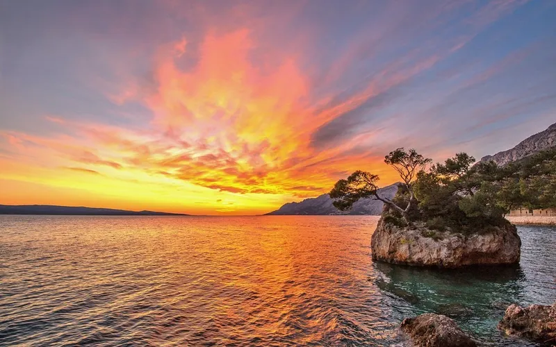 Sunset Boat Tour from Brela