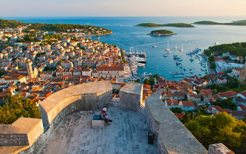 Private or Group Boat Tour? How to Choose