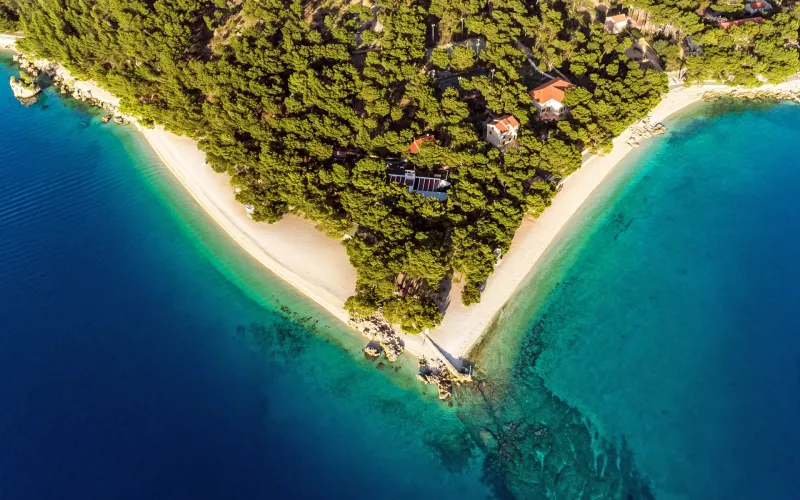 Plaža Punta Rata i Kamen Brela